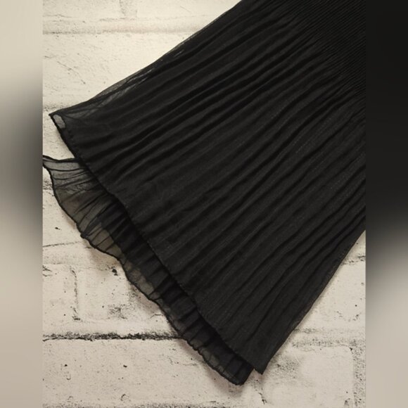Le Château Black Pleated Chiffon Scarf – Elegant Lightweight Evening Wrap - Picture 8 of 9